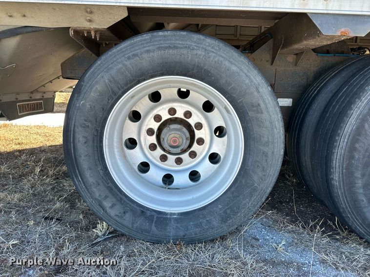 image for item DM2664 2016 Timpte grain trailer