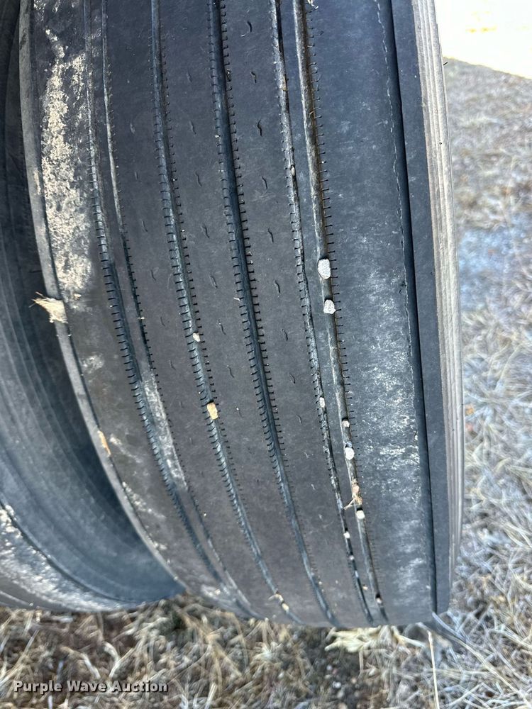 image for item DM2664 2016 Timpte grain trailer