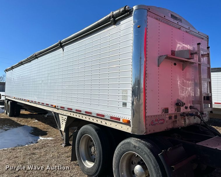 image for item DM2665 2012 Wilson DWH-551 grain trailer