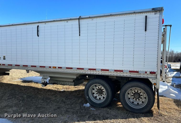 image for item DM2665 2012 Wilson DWH-551 grain trailer
