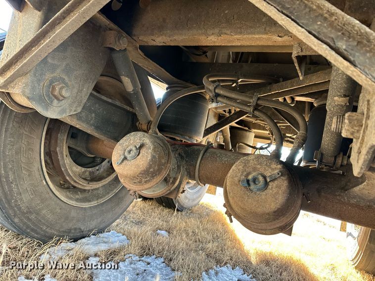 image for item DM2665 2012 Wilson DWH-551 grain trailer