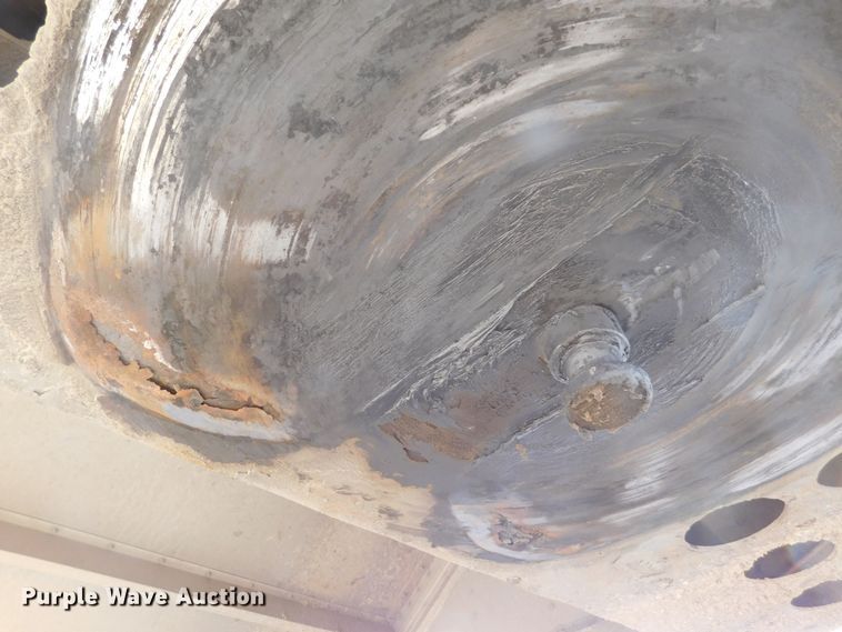 image for item DM2665 2012 Wilson DWH-551 grain trailer