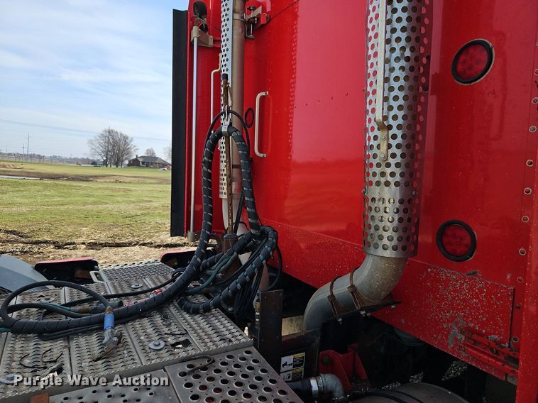 image for item DN7183 2007 Kenworth T600 semi truck