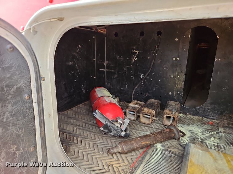 image for item DN7183 2007 Kenworth T600 semi truck