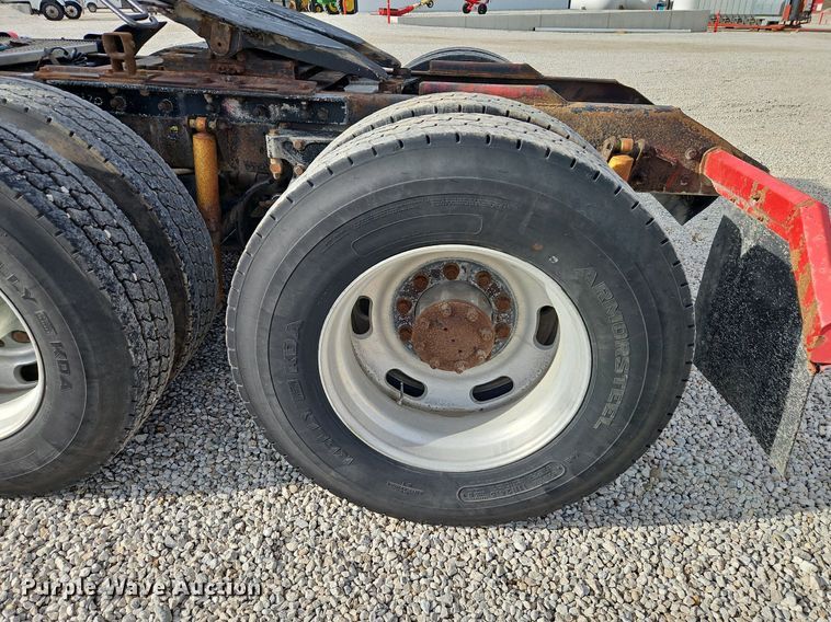 image for item DN7183 2007 Kenworth T600 semi truck