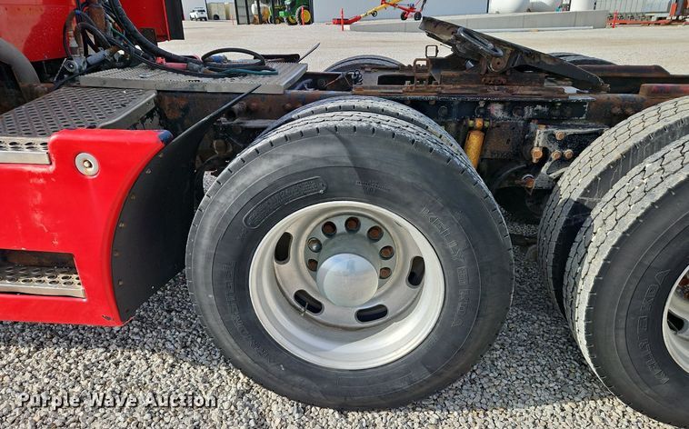 image for item DN7183 2007 Kenworth T600 semi truck