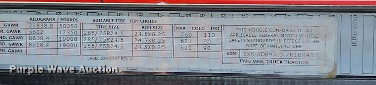 image for item DN7183 2007 Kenworth T600 semi truck