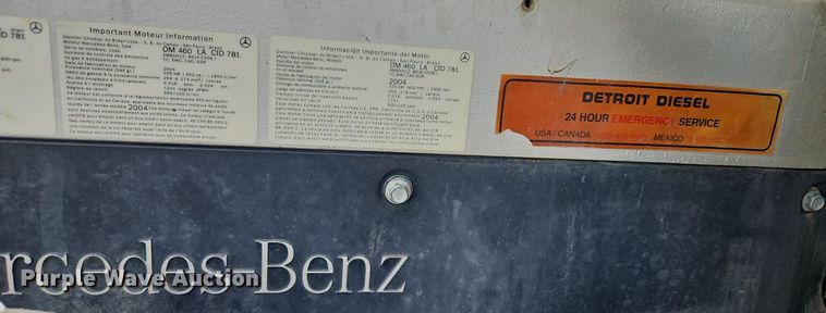 image for item DN7185 2005 Freightliner  FLD120 semi truck