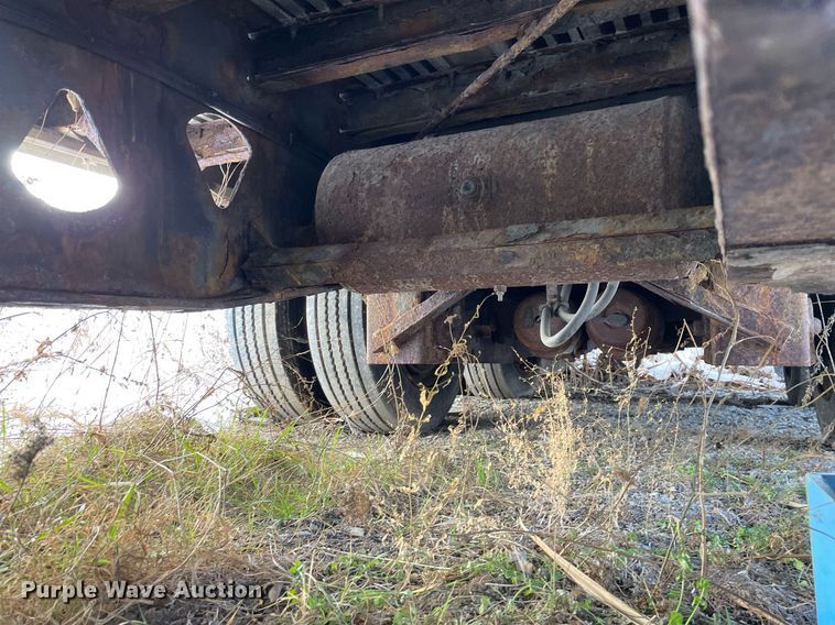 image for item DP0286 2009 Manac  13245C00 drop deck equipment trailer