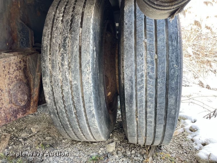 image for item DP0286 2009 Manac  13245C00 drop deck equipment trailer