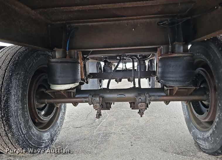 image for item DP0793 1996 Great Dane 7811TZ-1A refrigerated van trailer