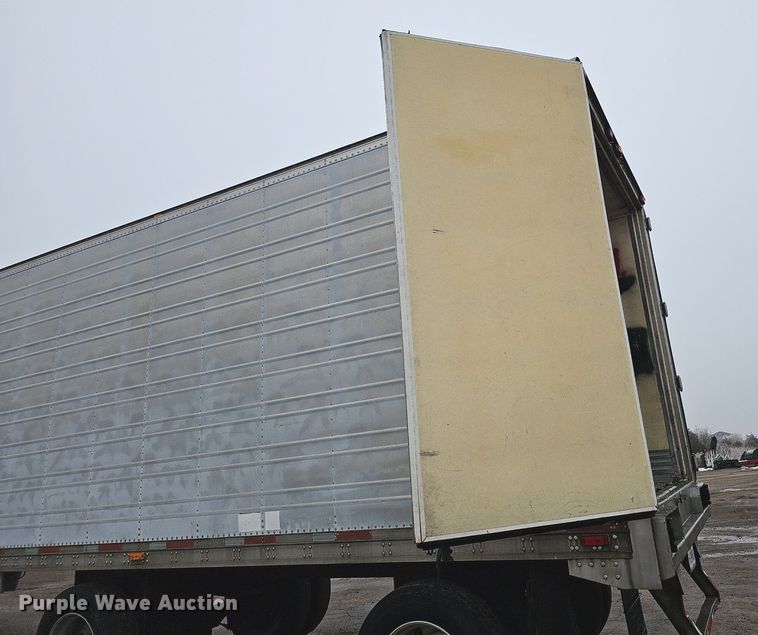 image for item DP0793 1996 Great Dane 7811TZ-1A refrigerated van trailer