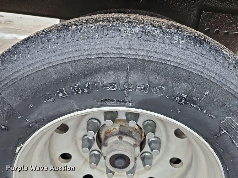 image for item DP0793 1996 Great Dane 7811TZ-1A refrigerated van trailer