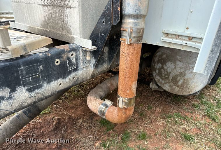 image for item DP3265 2003 Kenworth  T600 semi truck