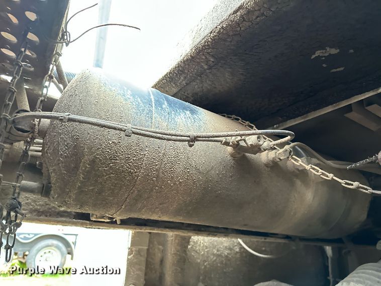 image for item DP3265 2003 Kenworth  T600 semi truck