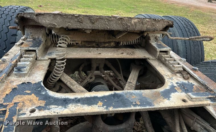 image for item DP3265 2003 Kenworth  T600 semi truck