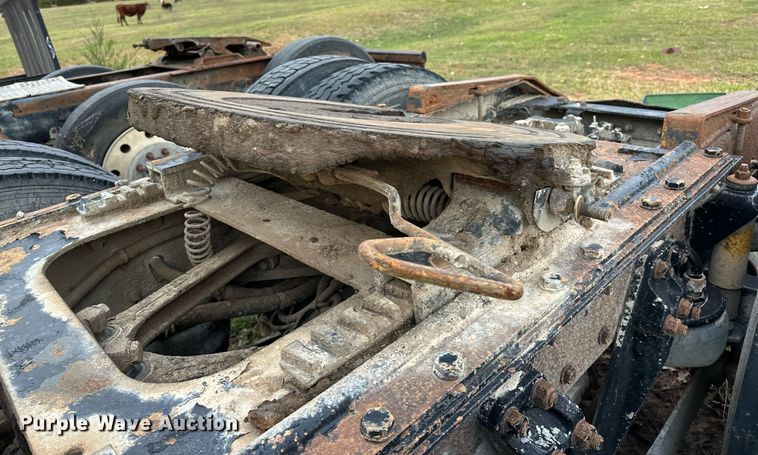 image for item DP3265 2003 Kenworth  T600 semi truck