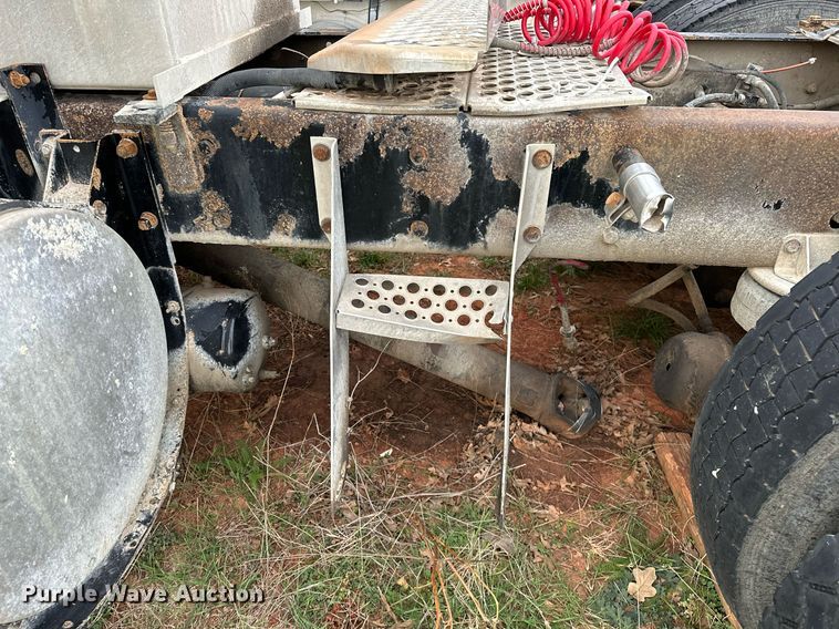 image for item DP3265 2003 Kenworth  T600 semi truck