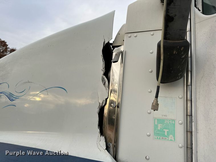 image for item DP3265 2003 Kenworth  T600 semi truck