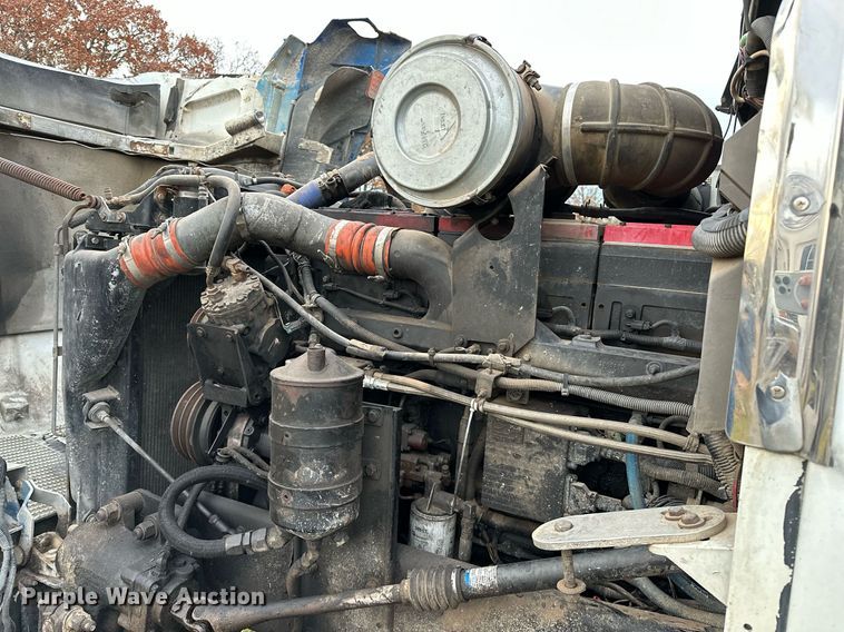 image for item DP3265 2003 Kenworth  T600 semi truck