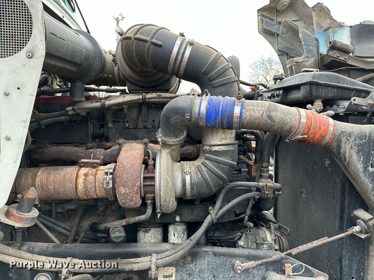 image for item DP3265 2003 Kenworth  T600 semi truck