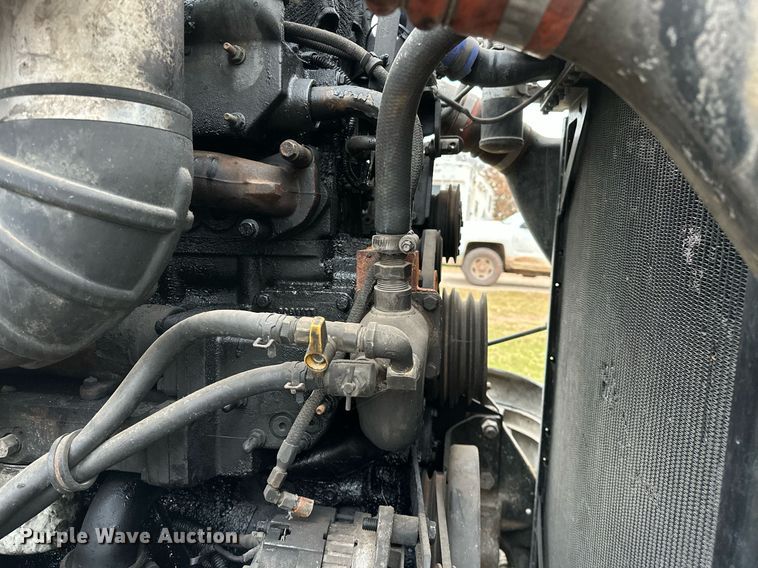 image for item DP3265 2003 Kenworth  T600 semi truck