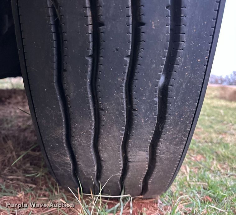 image for item DP3265 2003 Kenworth  T600 semi truck