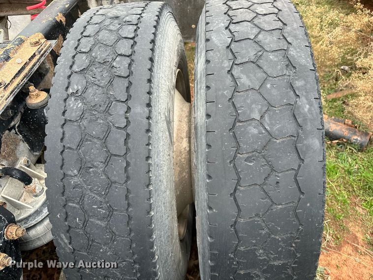 image for item DP3265 2003 Kenworth  T600 semi truck