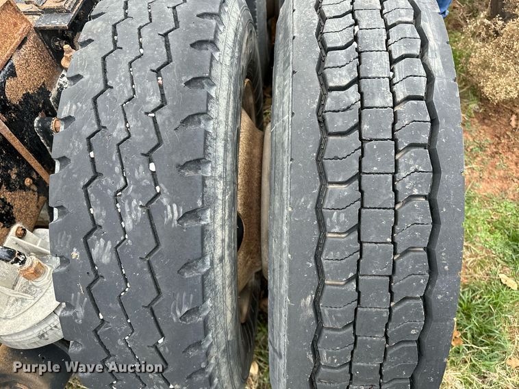 image for item DP3265 2003 Kenworth  T600 semi truck