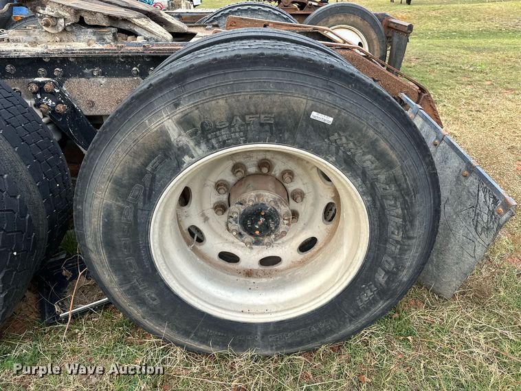 image for item DP3265 2003 Kenworth  T600 semi truck