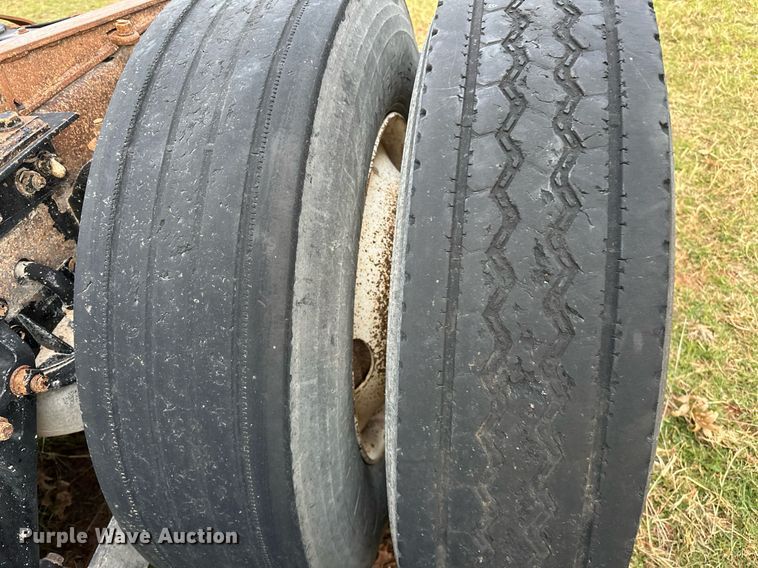 image for item DP3265 2003 Kenworth  T600 semi truck