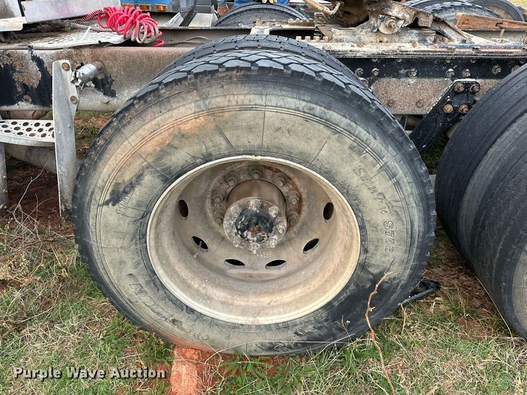 image for item DP3265 2003 Kenworth  T600 semi truck