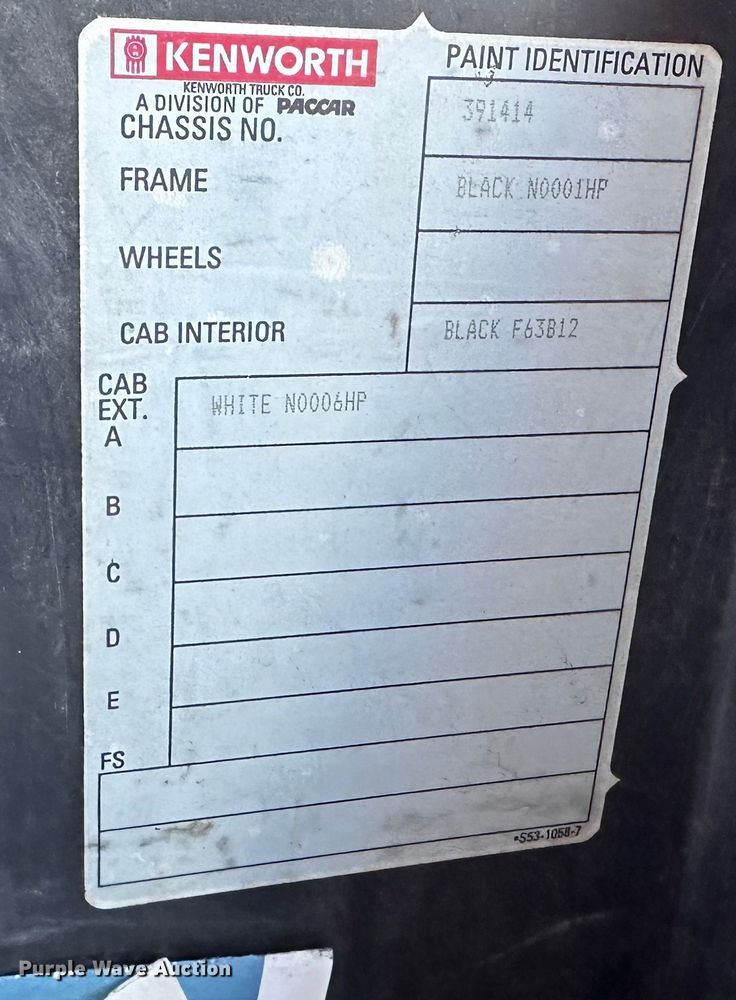 image for item DP3265 2003 Kenworth  T600 semi truck