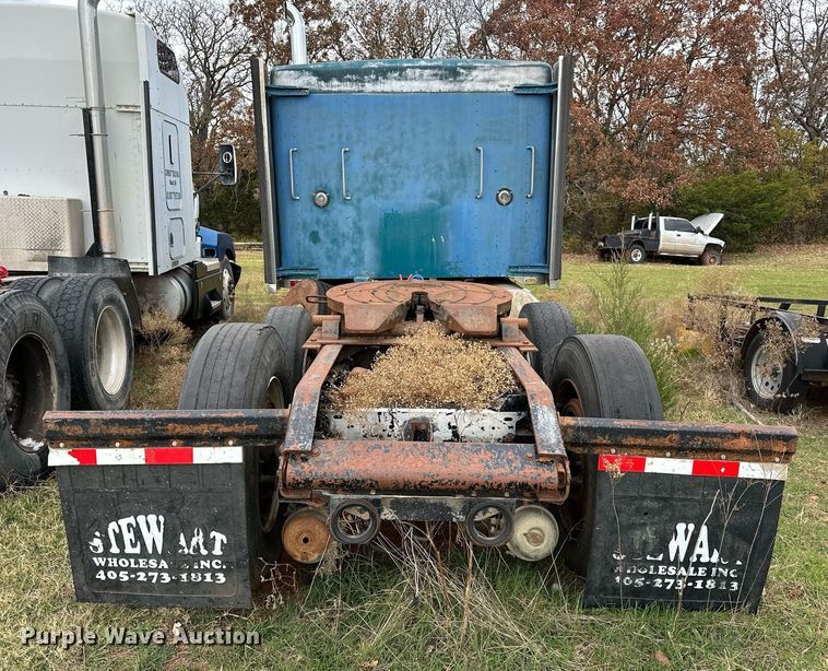 image for item DP3266 1993 Kenworth  W900 semi truck