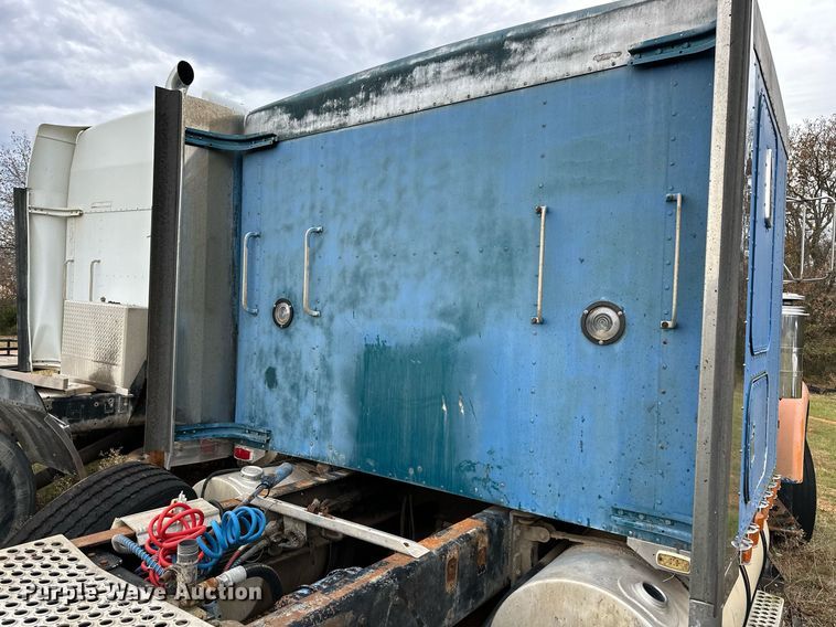 image for item DP3266 1993 Kenworth  W900 semi truck