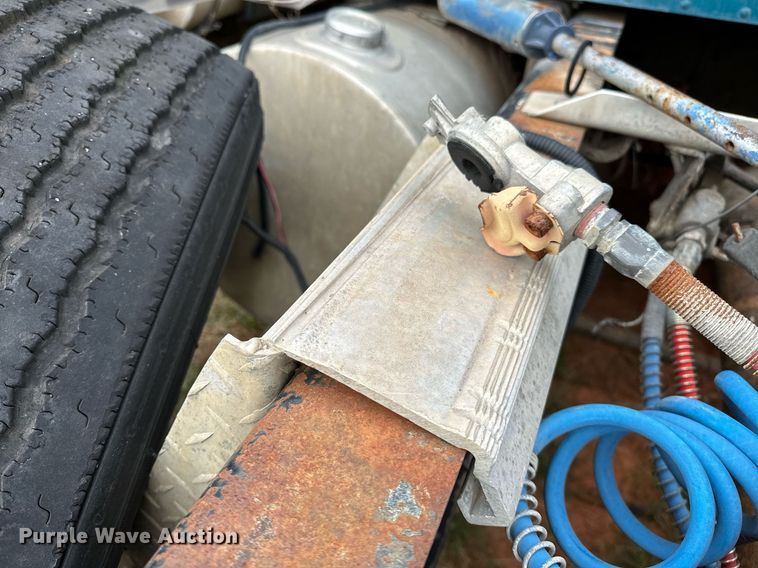 image for item DP3266 1993 Kenworth  W900 semi truck