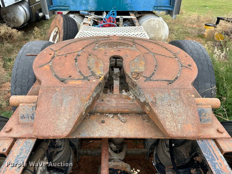 image for item DP3266 1993 Kenworth  W900 semi truck