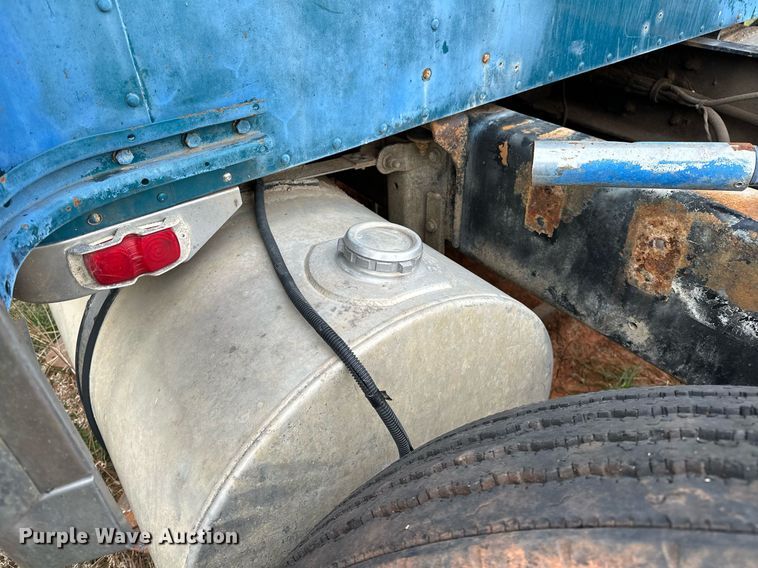 image for item DP3266 1993 Kenworth  W900 semi truck