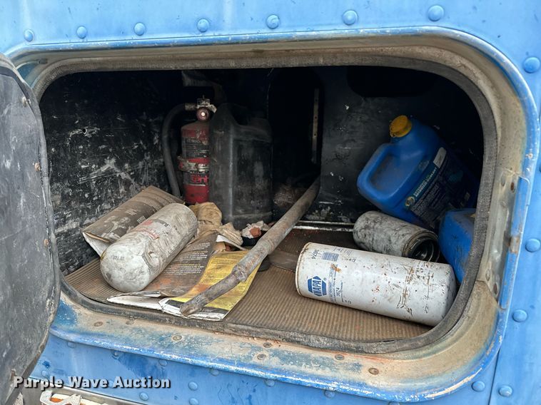 image for item DP3266 1993 Kenworth  W900 semi truck