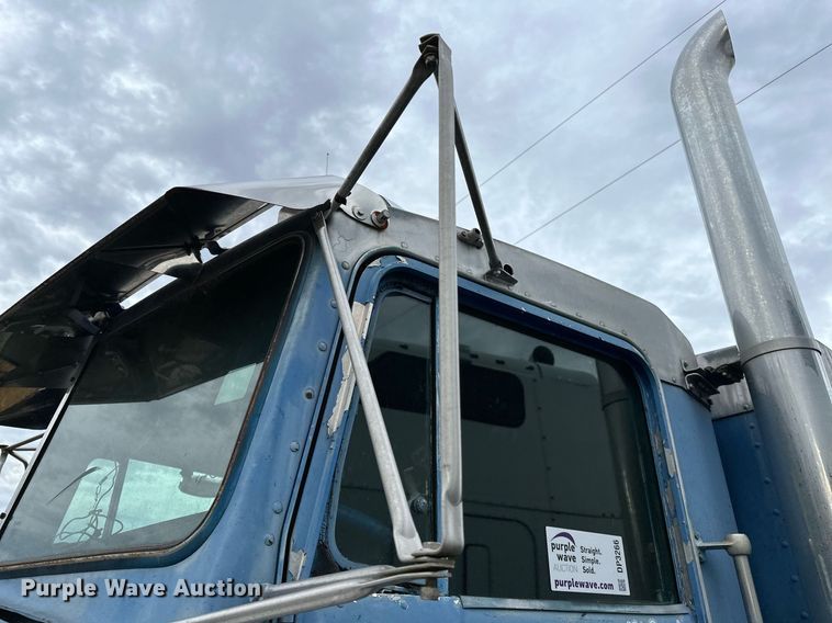 image for item DP3266 1993 Kenworth  W900 semi truck