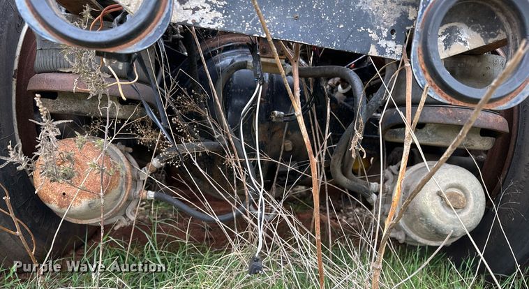 image for item DP3266 1993 Kenworth  W900 semi truck