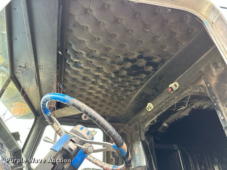 image for item DP3266 1993 Kenworth  W900 semi truck