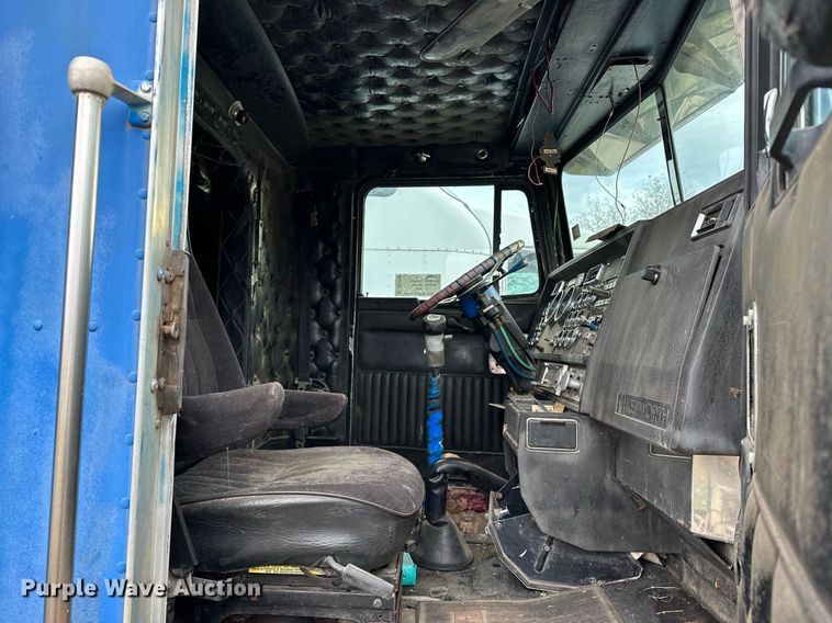 image for item DP3266 1993 Kenworth  W900 semi truck