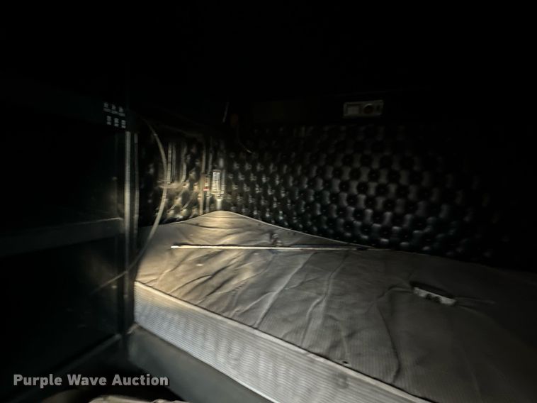 image for item DP3266 1993 Kenworth  W900 semi truck