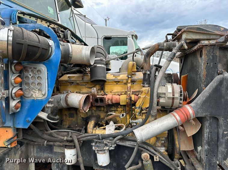 image for item DP3266 1993 Kenworth  W900 semi truck