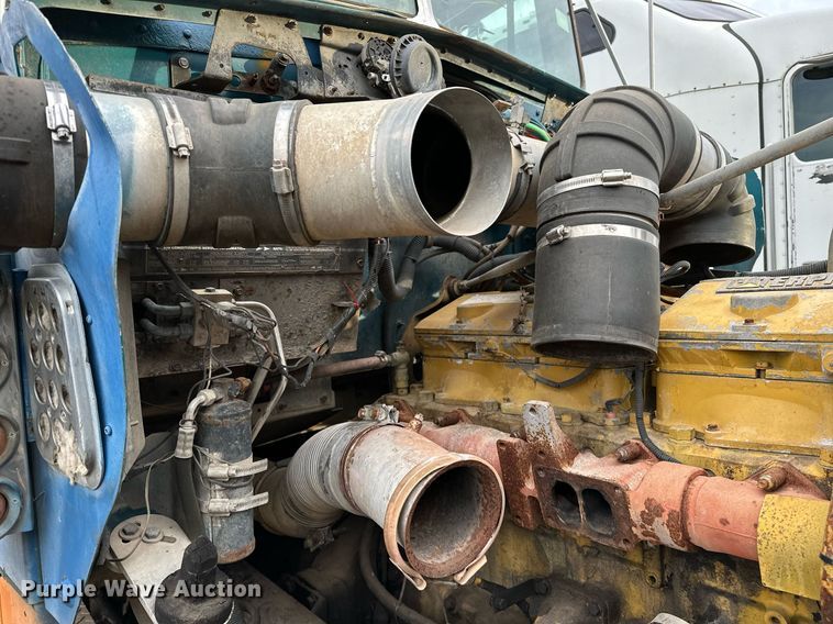 image for item DP3266 1993 Kenworth  W900 semi truck