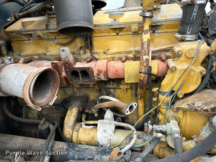 image for item DP3266 1993 Kenworth  W900 semi truck