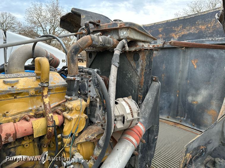 image for item DP3266 1993 Kenworth  W900 semi truck