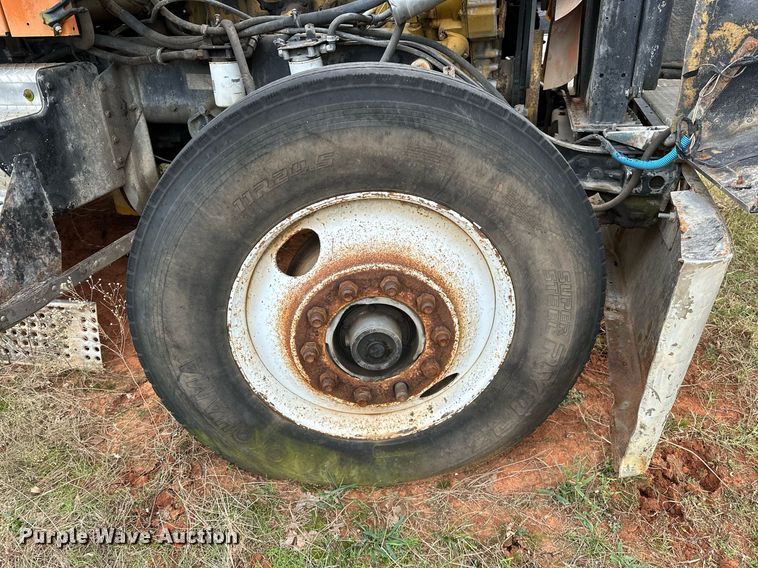 image for item DP3266 1993 Kenworth  W900 semi truck