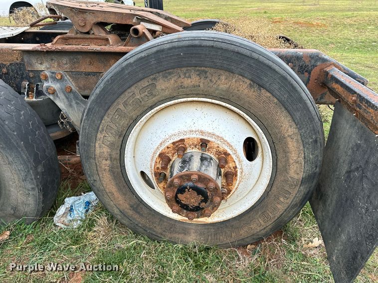 image for item DP3266 1993 Kenworth  W900 semi truck